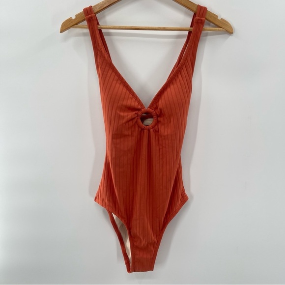 NWOT Kona Sol Ribbed Knit One Piece Swimsuit Size Small - Picture 2 of 11